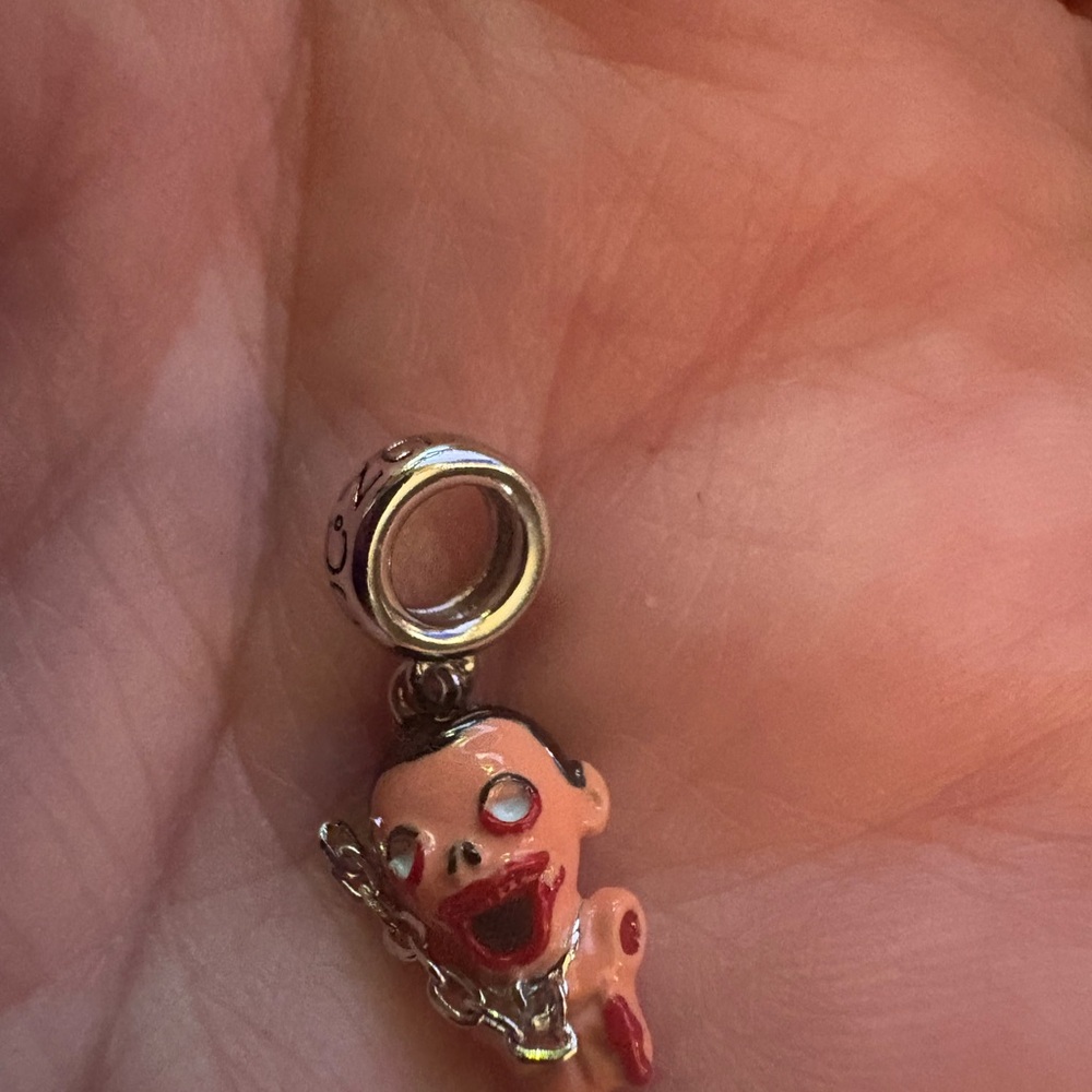 Walking Dead Gnoce charm